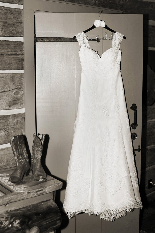 rustic-montana-destination-wedding