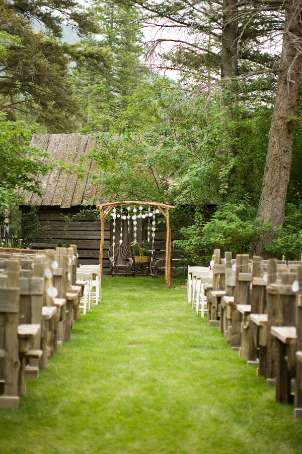 rustic-montana-destination-wedding