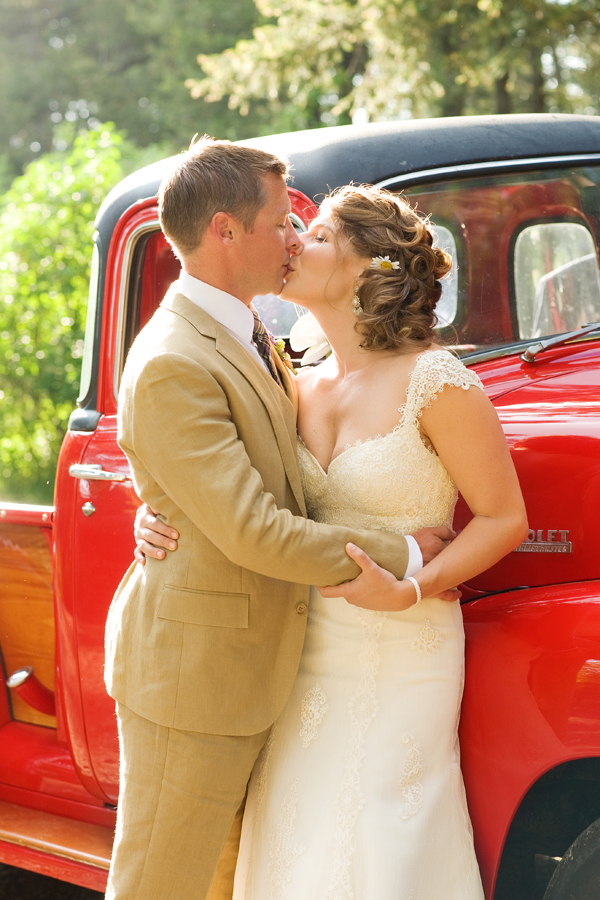 rustic-montana-destination-wedding