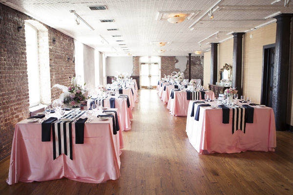 salt-and-pepper-shaker-wedding-favors