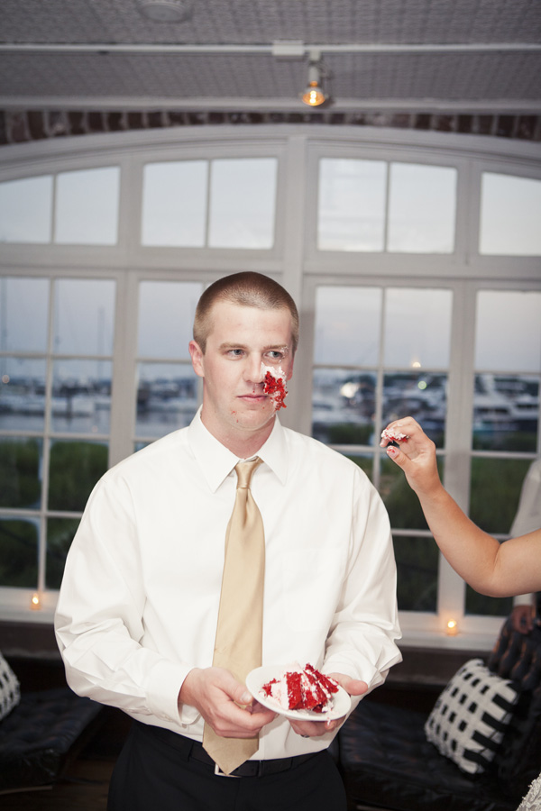 salt-and-pepper-shaker-wedding-favors