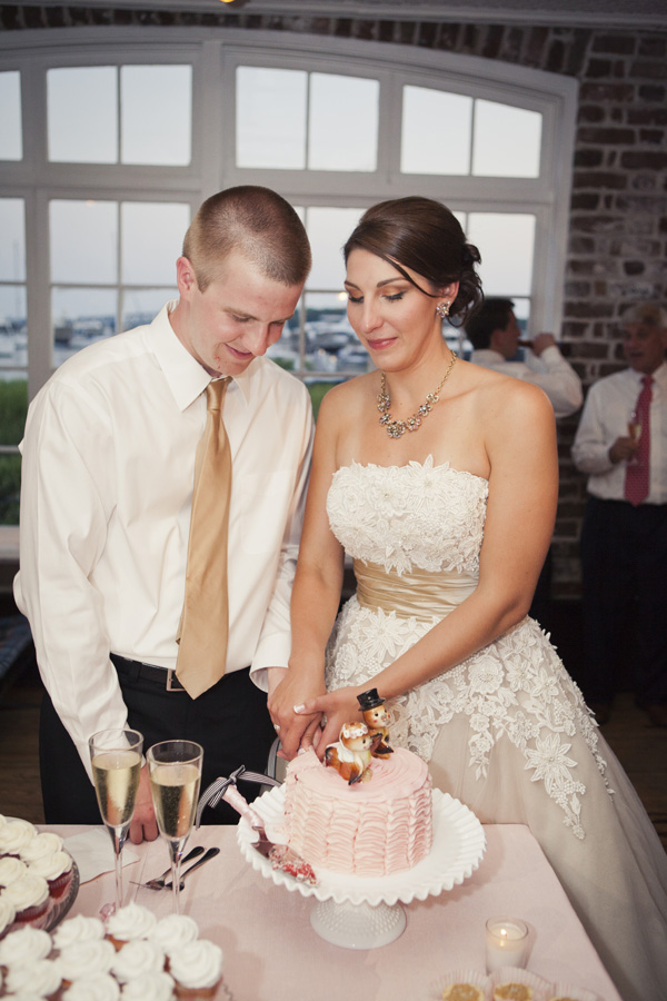 salt-and-pepper-shaker-wedding-favors