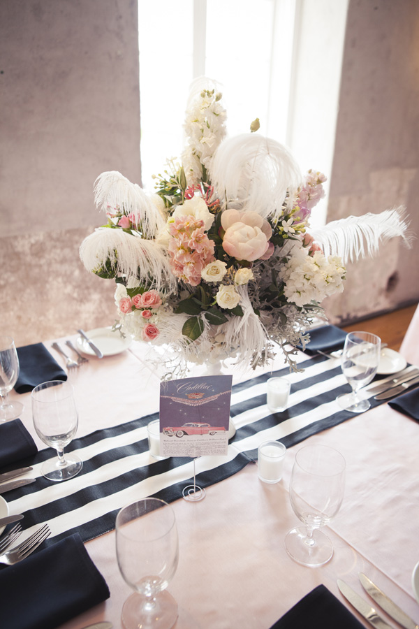 salt-and-pepper-shaker-wedding-favors