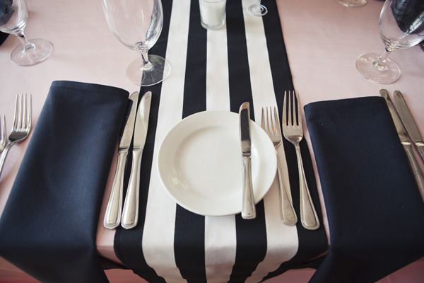 salt-and-pepper-shaker-wedding-favors