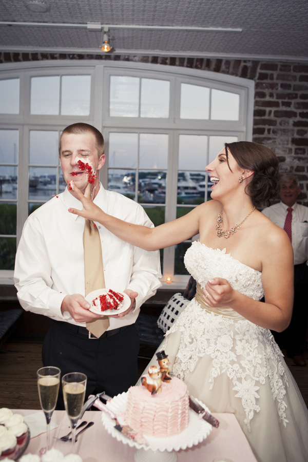 salt-and-pepper-shaker-wedding-favors