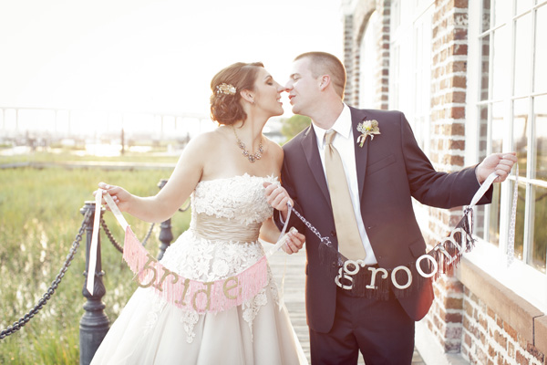 salt-and-pepper-shaker-wedding-favors