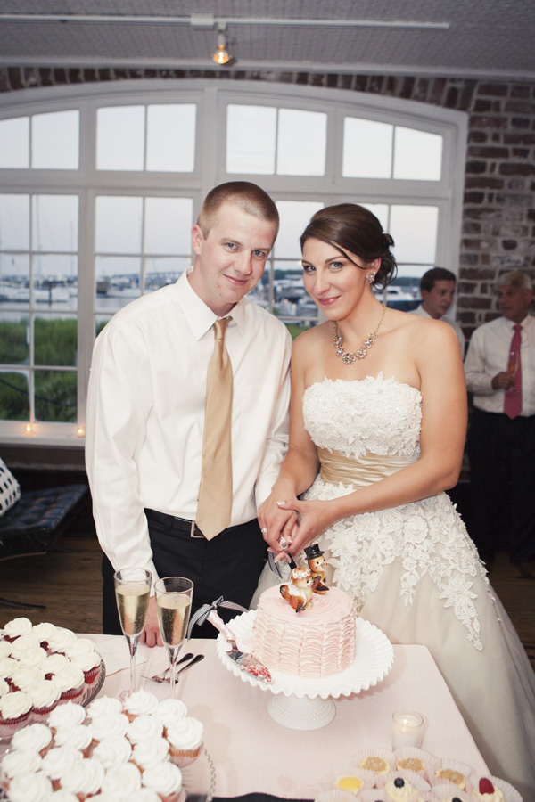 salt-and-pepper-shaker-wedding-favors