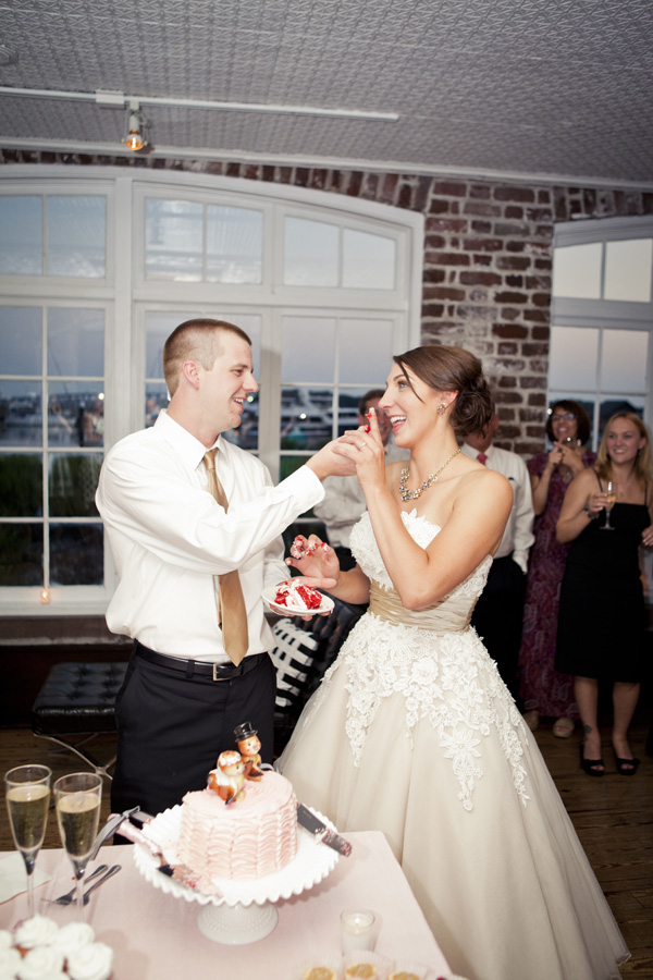 salt-and-pepper-shaker-wedding-favors