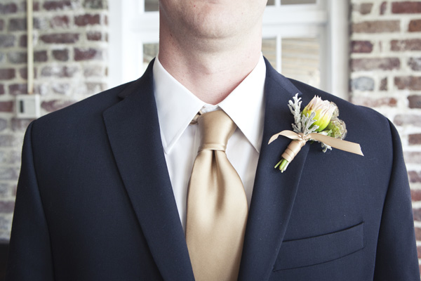 salt-and-pepper-shaker-wedding-favors