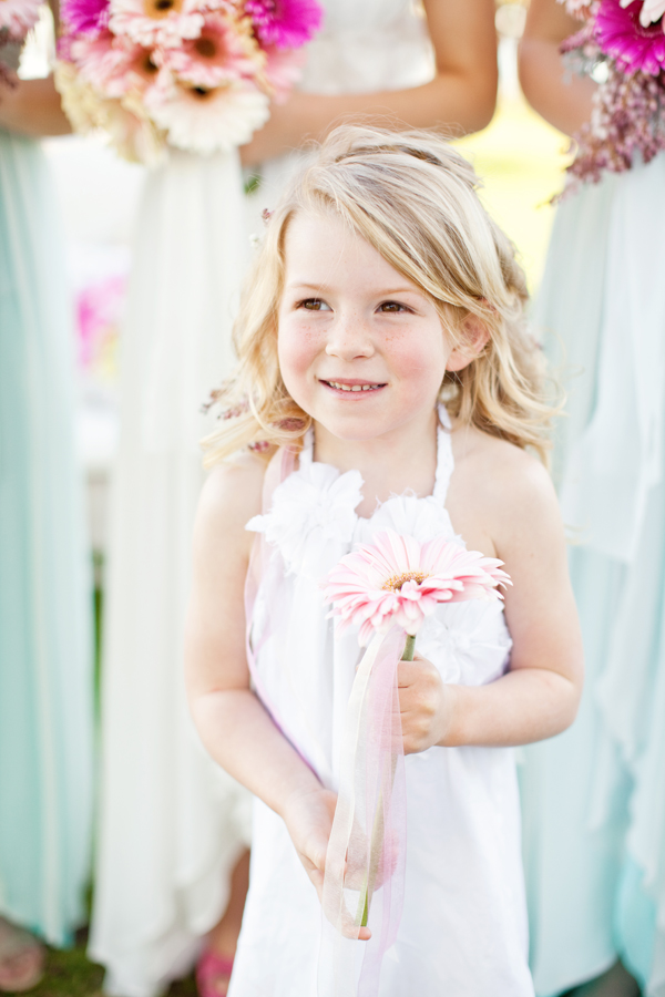 simple-and-colorful-garden-wedding-ideas