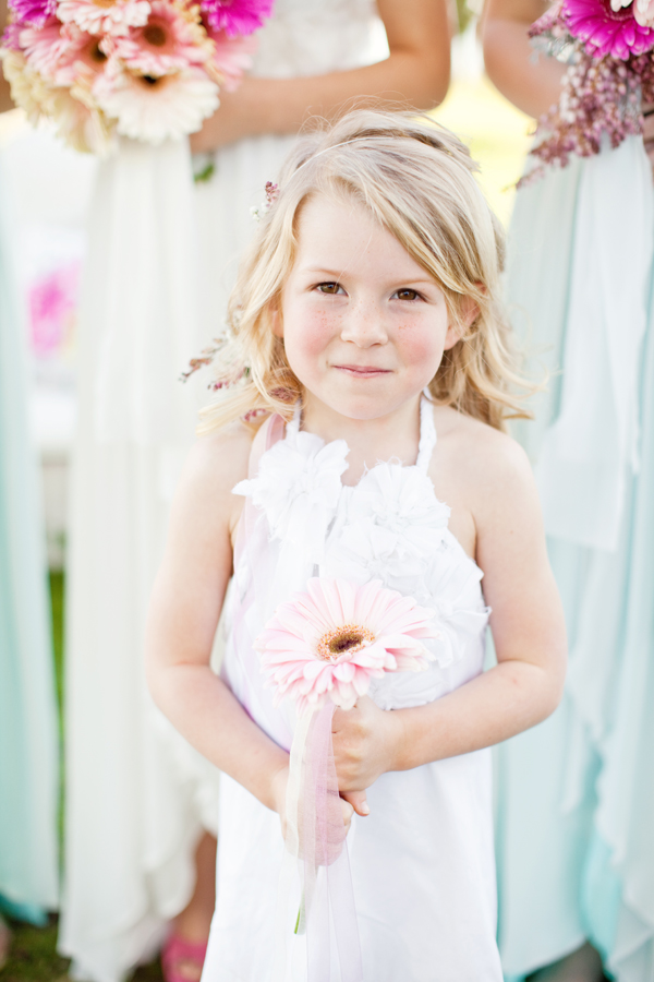 simple-and-colorful-garden-wedding-ideas