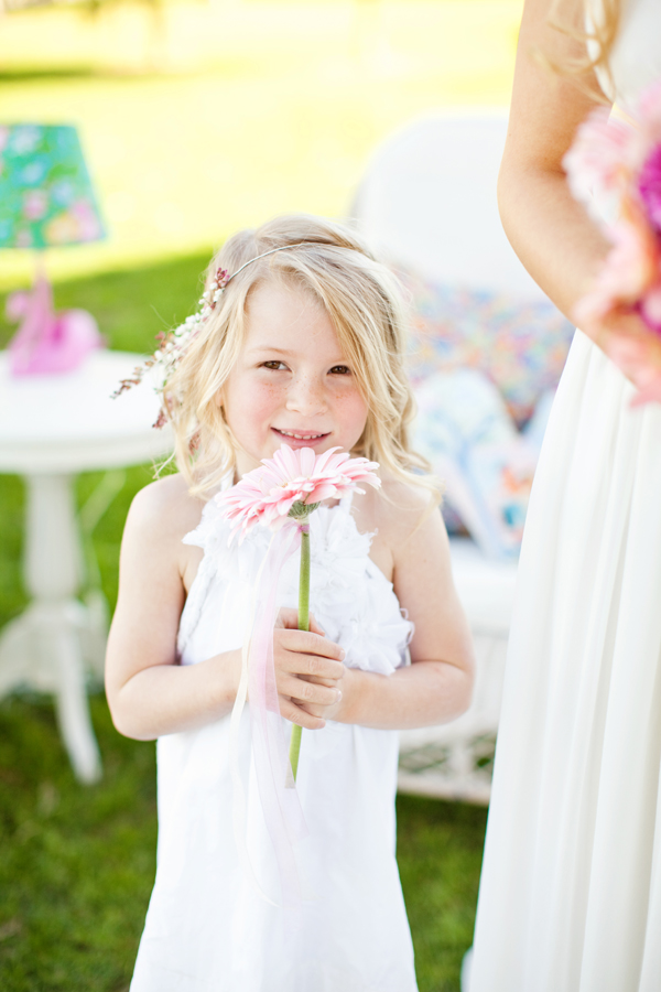 simple-and-colorful-garden-wedding-ideas