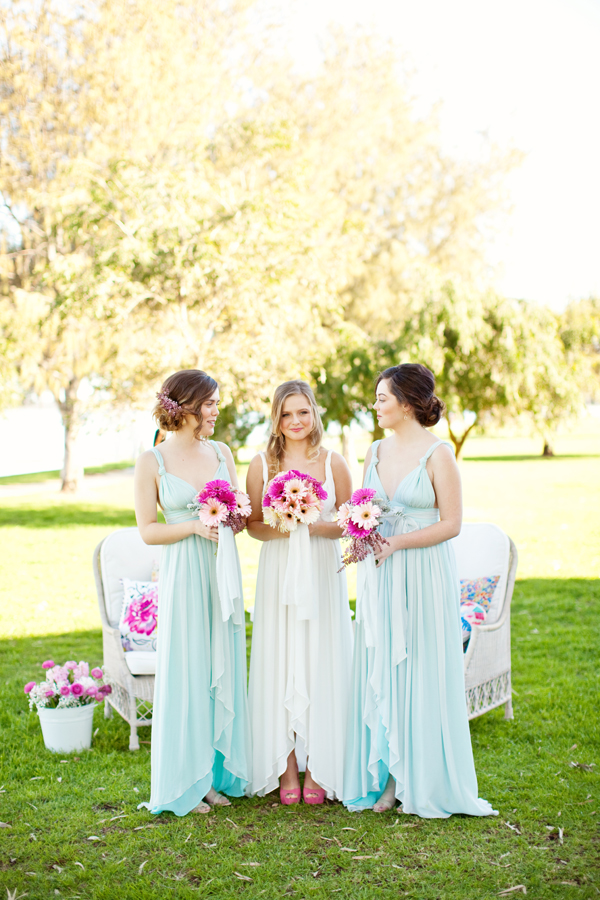 simple-and-colorful-garden-wedding-ideas