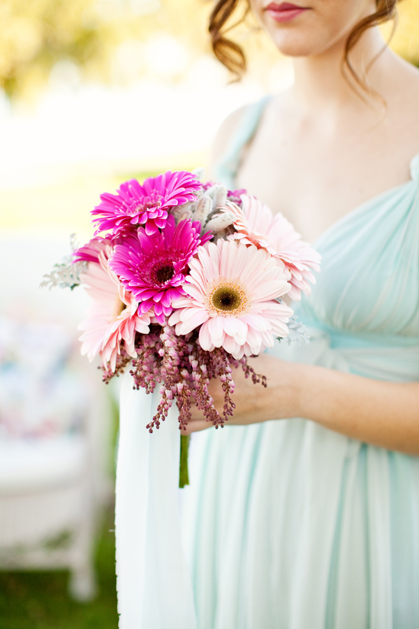 simple-and-colorful-garden-wedding-ideas