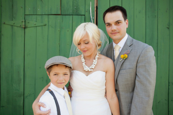 teal-yellow-and-gray-vintage-wedding