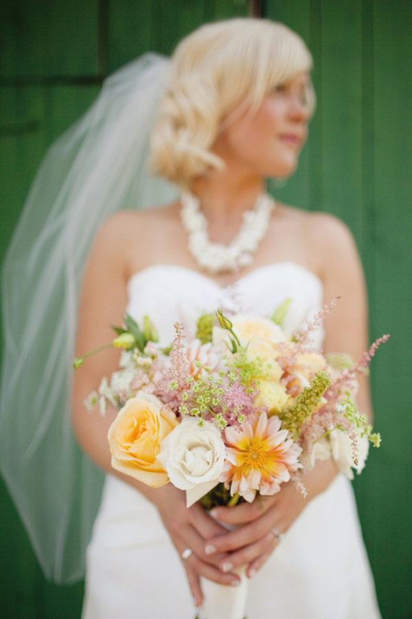 teal-yellow-and-gray-vintage-wedding