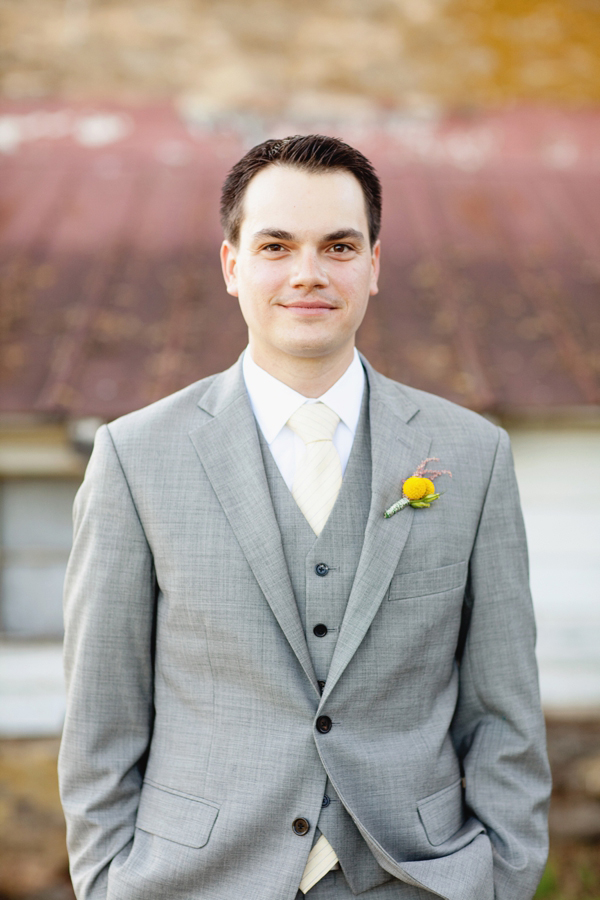 teal-yellow-and-gray-vintage-wedding
