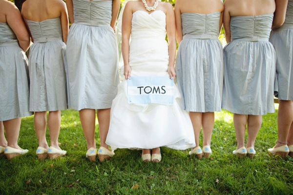 teal-yellow-and-gray-vintage-wedding