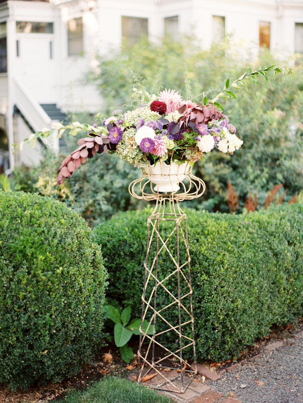 a-french-countryside-picnic-wedding