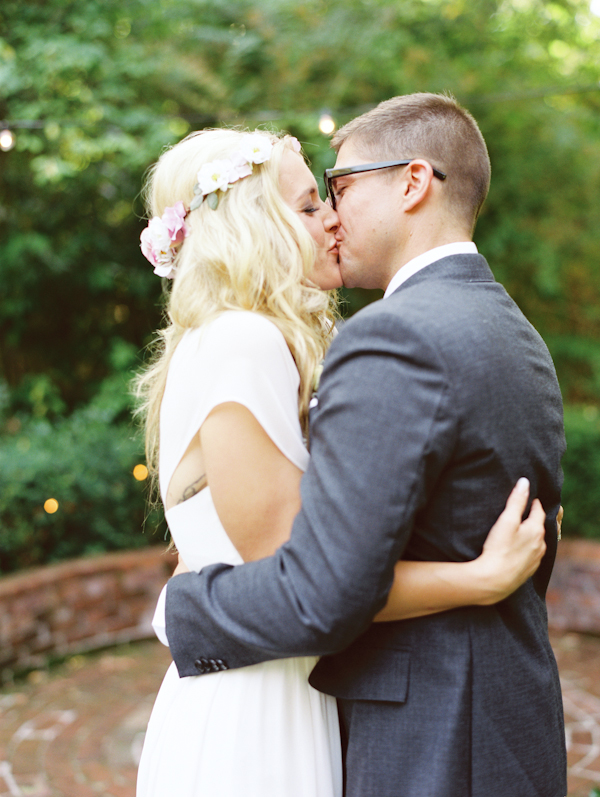 a-french-countryside-picnic-wedding