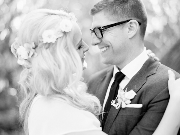 a-french-countryside-picnic-wedding