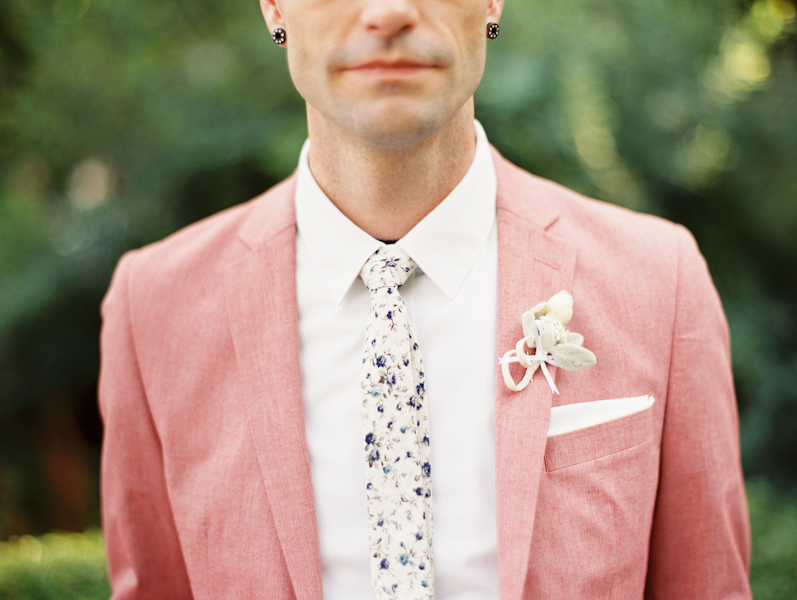 a-french-countryside-picnic-wedding