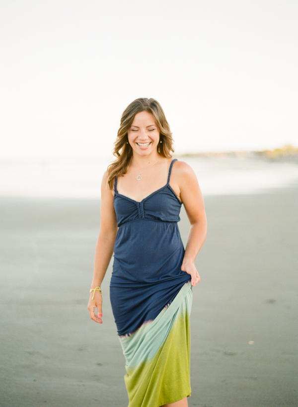 beachside-engagement-from-white-loft