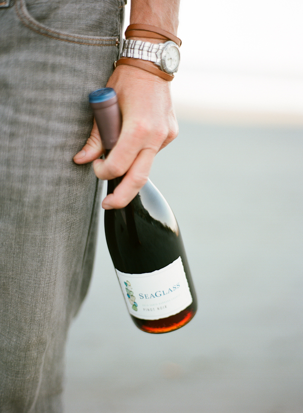 beachside-engagement-from-white-loft