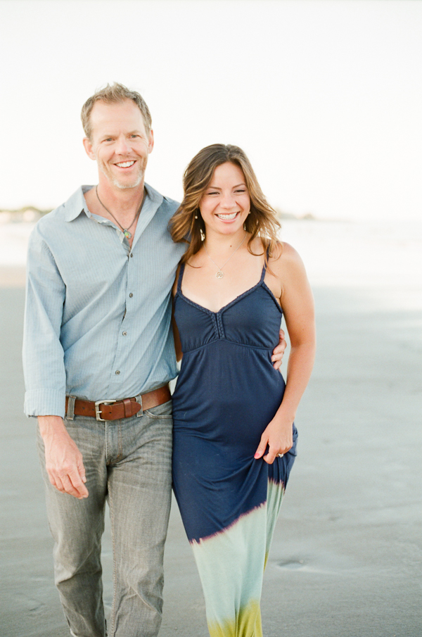 beachside-engagement-from-white-loft