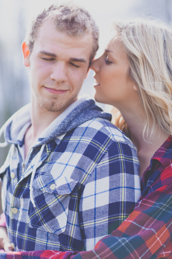 camping-engagement-session