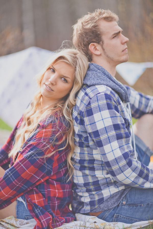 camping-engagement-session