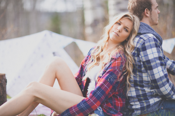 camping-engagement-session