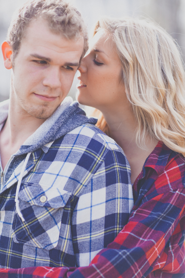 camping-engagement-session
