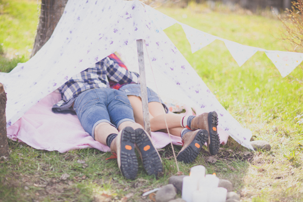 camping-engagement-session