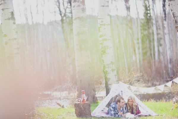 camping-engagement-session
