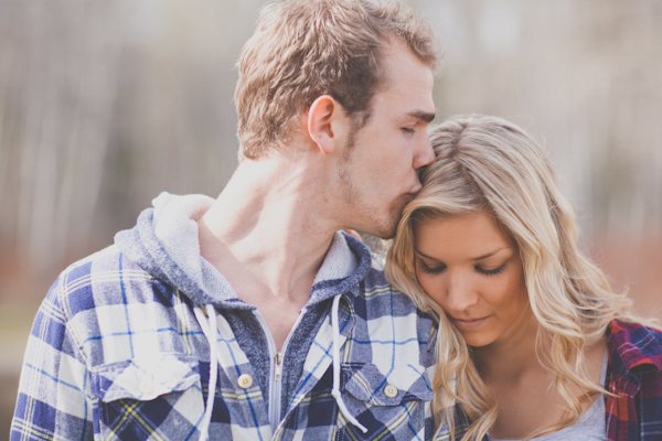 camping-engagement-session