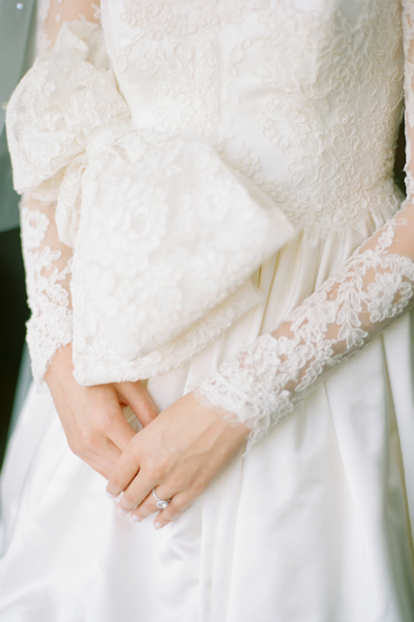 classic-white-wedding-with-mint-accents