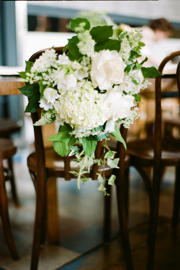 classic-white-wedding-with-mint-accents