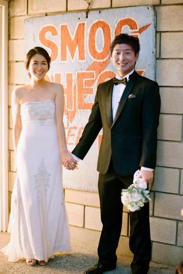 classic-white-wedding-with-mint-accents