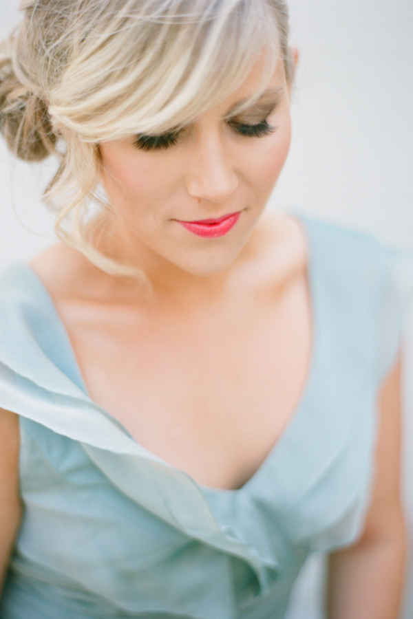 classic-white-wedding-with-mint-accents