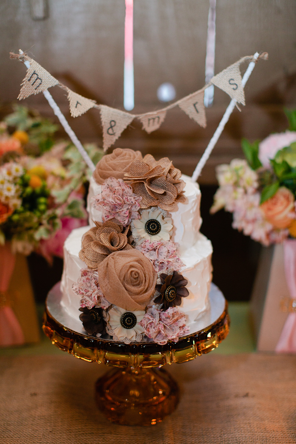 diy-peach-and-green-country-wedding