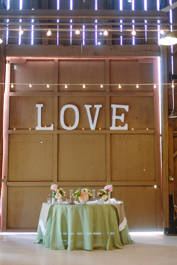 diy-peach-and-green-country-wedding