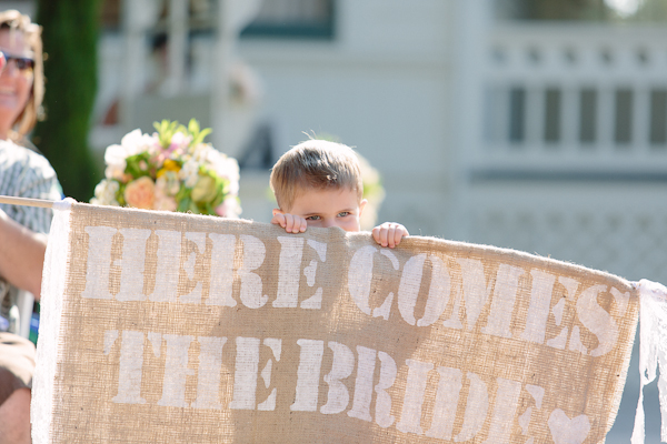 diy-peach-and-green-country-wedding