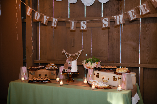 diy-peach-and-green-country-wedding