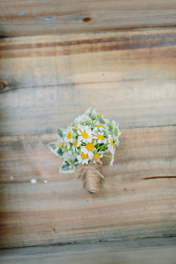 diy-peach-and-green-country-wedding