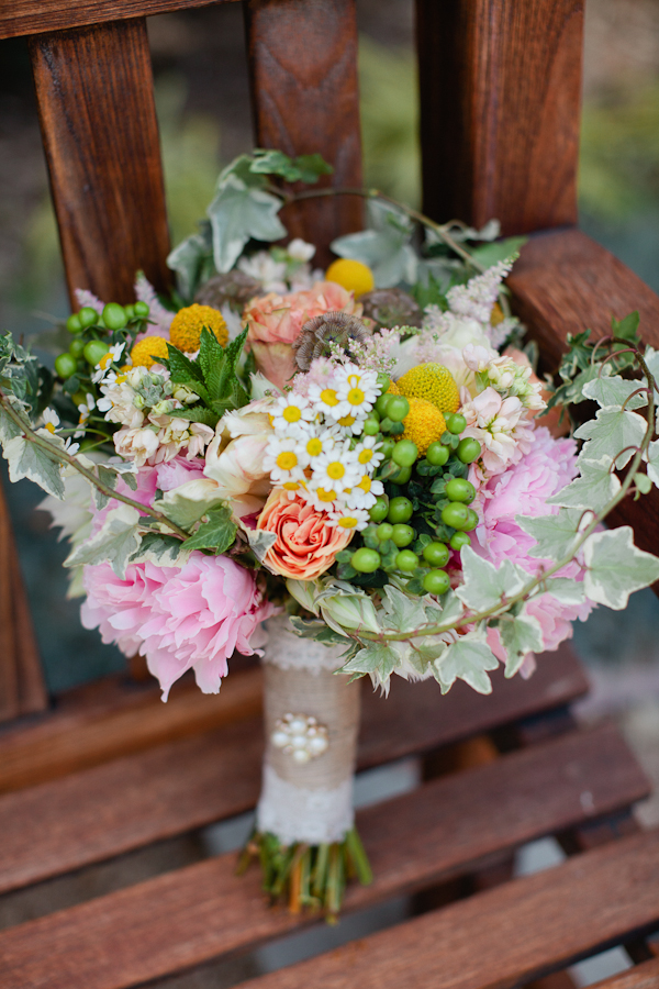 diy-peach-and-green-country-wedding