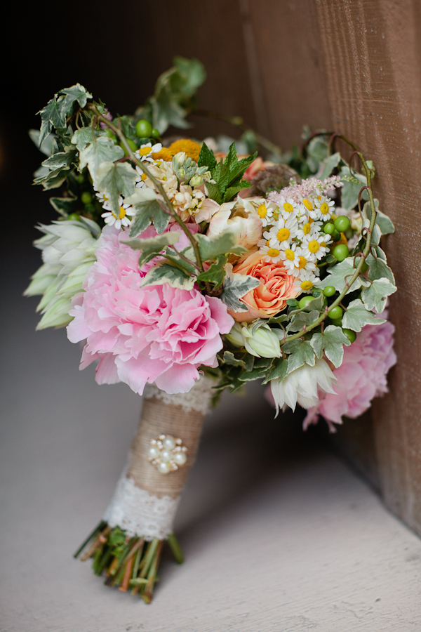 diy-peach-and-green-country-wedding