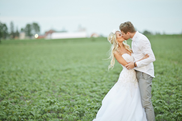 elegant-and-glamorous-barn-wedding