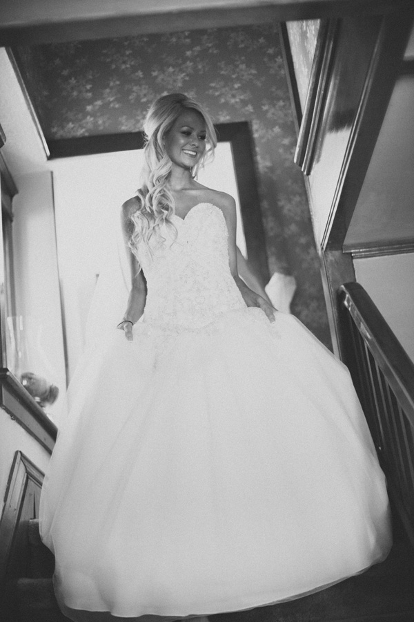 elegant-and-glamorous-barn-wedding