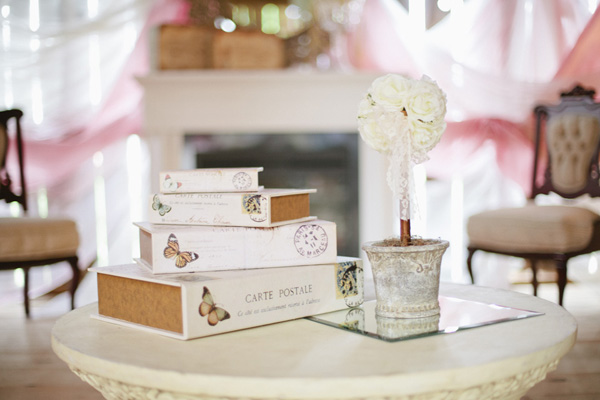 elegant-and-glamorous-barn-wedding
